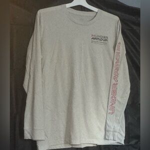 Under Armour Men's grey Long Sleeve Tee